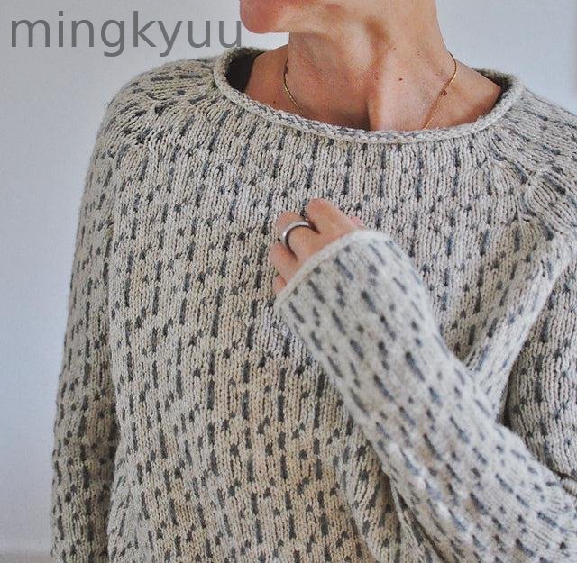 GREY BOATNECK SWEATER