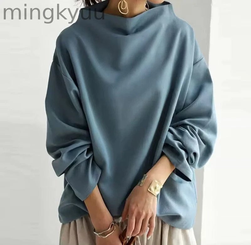 HIGH-NECK SOFT KNIT TOP