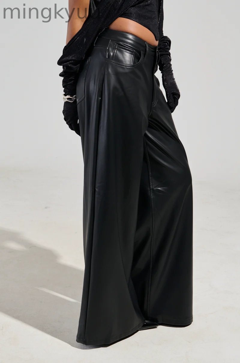 WIDE LEG FAUX LEATHER PANT IN BLACK