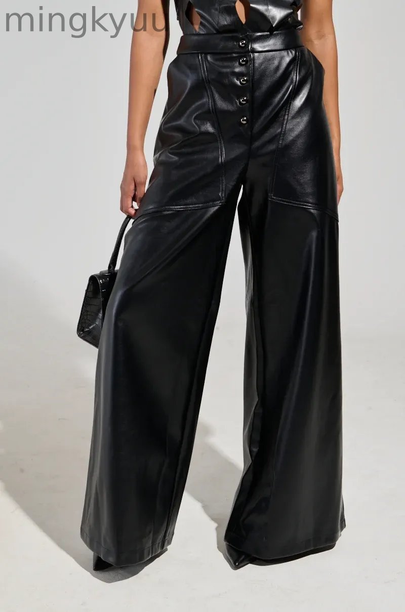 FAUX LEATHER PANT IN BLACK