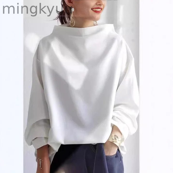HIGH-NECK SOFT KNIT TOP