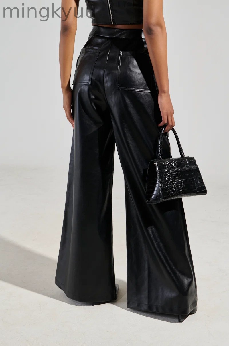 FAUX LEATHER PANT IN BLACK