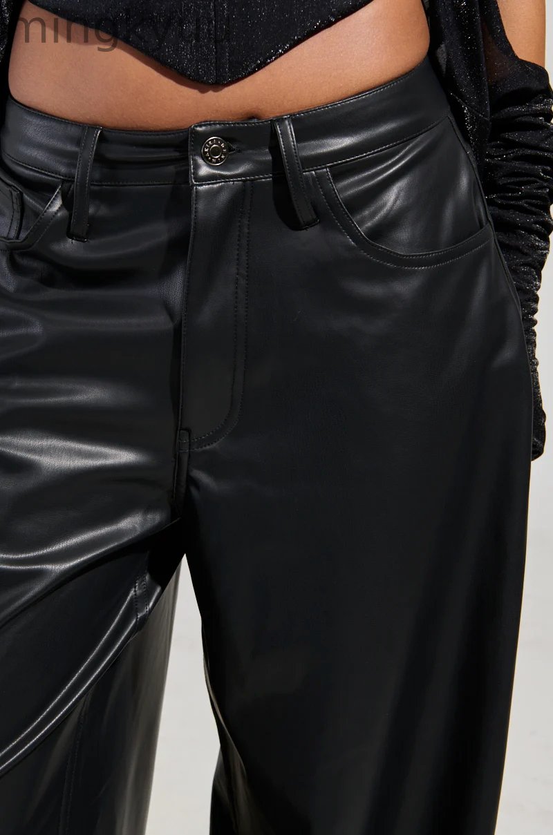 WIDE LEG FAUX LEATHER PANT IN BLACK